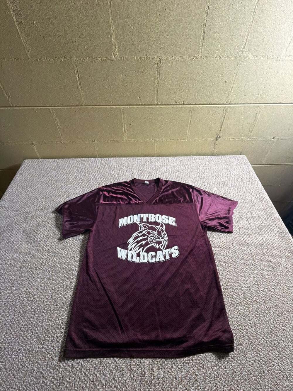 Sport-Tek Montrose Wildcats Maroon V-Neck Mesh Jersey Shirt Large